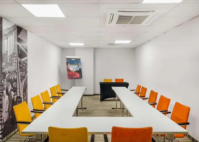 Park By Radisson מלון